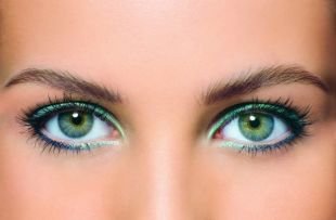 Летний макияж для зеленых глаз, броский макияж для зеленых глаз