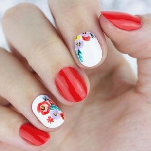 Коралловые ногти с рисунком, красно-белый дизайн ногтей с цветами
